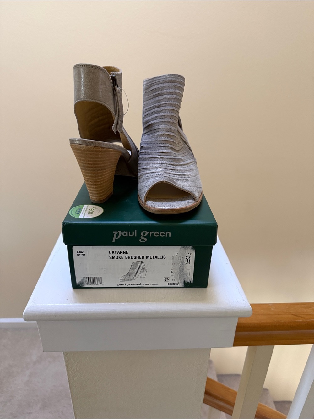 NIB Paul Green Cayanne Smoke Brushed Metallic Peep-Toe Bootie